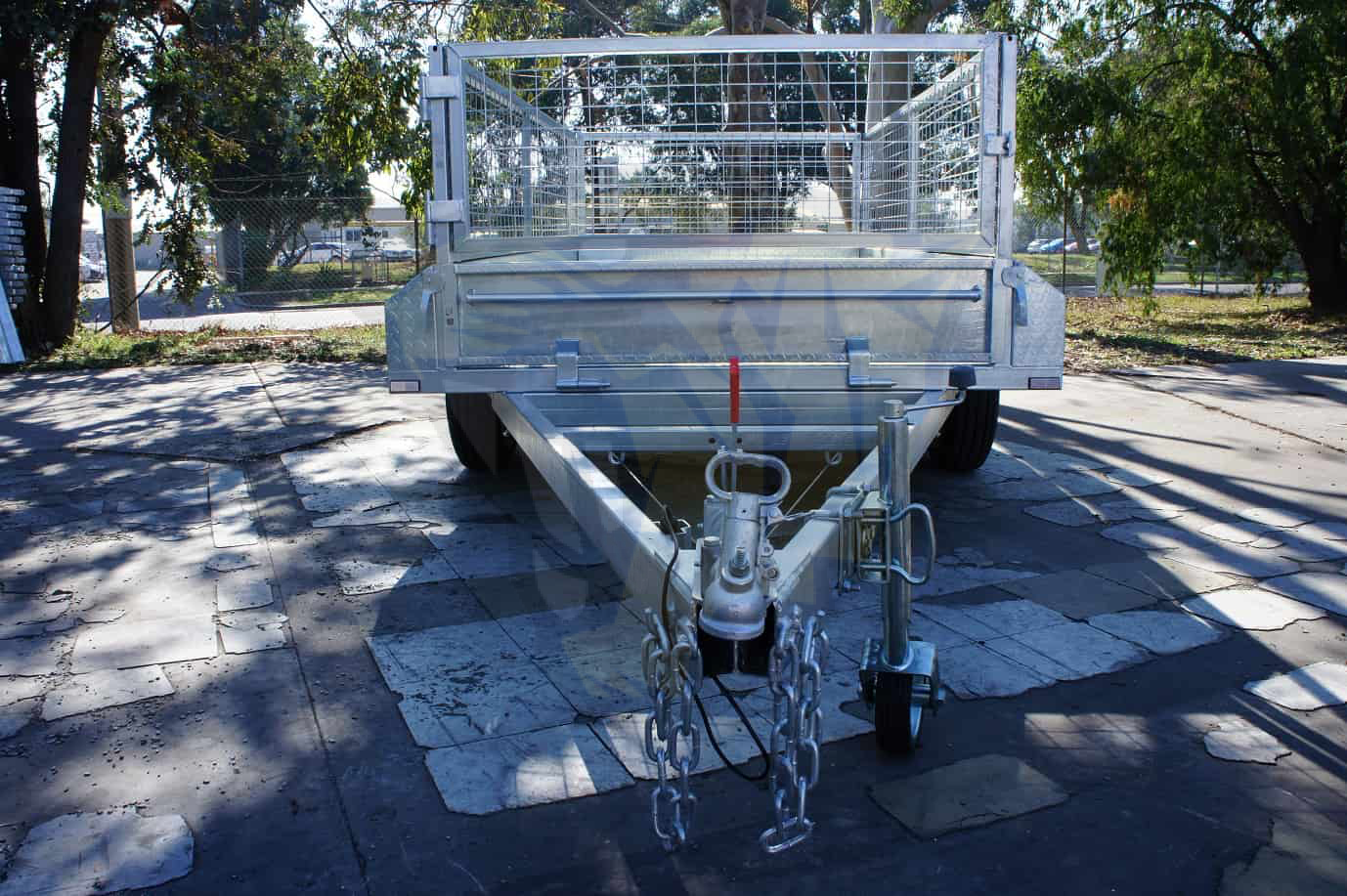 BT15TWB-tandem-trailer-atm-2000kg-2.jpg